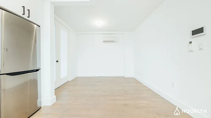 Rented by Nooklyn NYC LLC | media 65