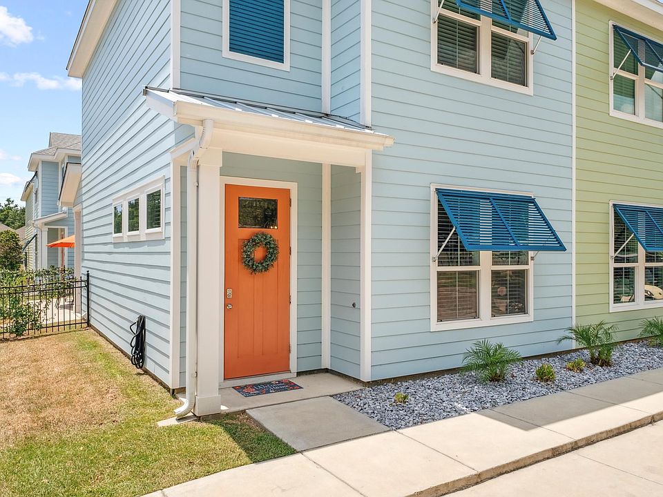 Corner unit, outside open patio unit, with 2 dedicated parking spaces. Other parking for visitors.