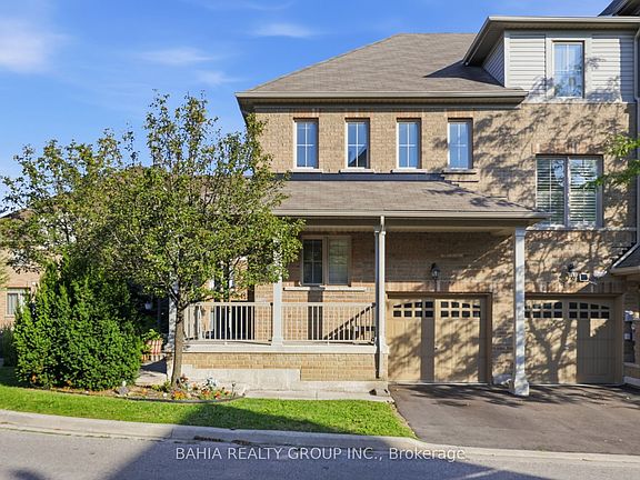 3rd image of 55 Cedar Lake Cres E