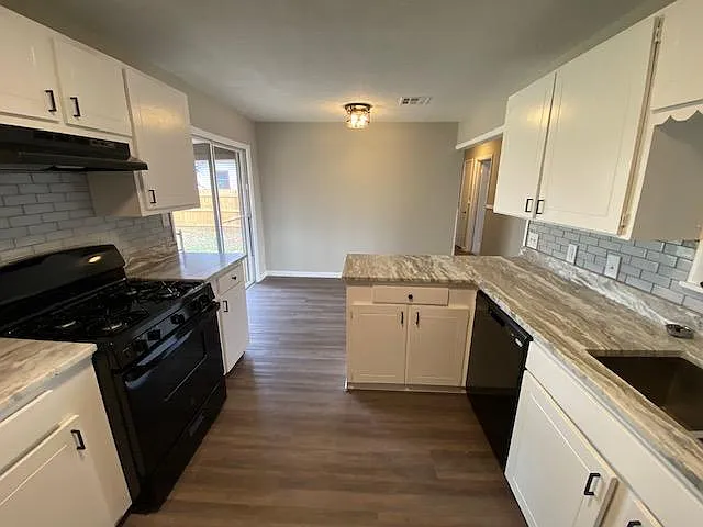 2521 W Cameron St — Photo 9