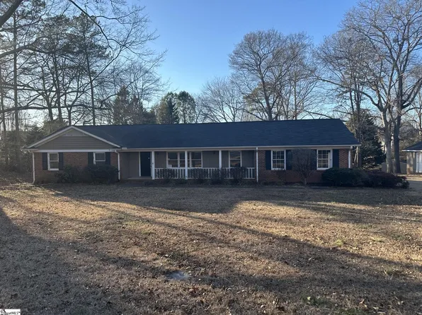110 Newberry Ct, Easley, SC 29642