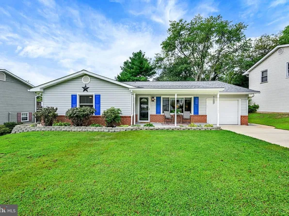 1039 Christmas Ln, Gambrills, MD 21054