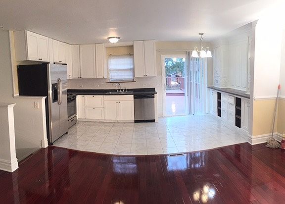 5th image of 215 S Dilger Ave