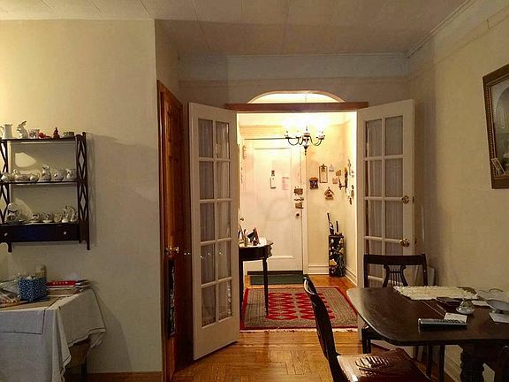4th image of 4116 47th Ave #1