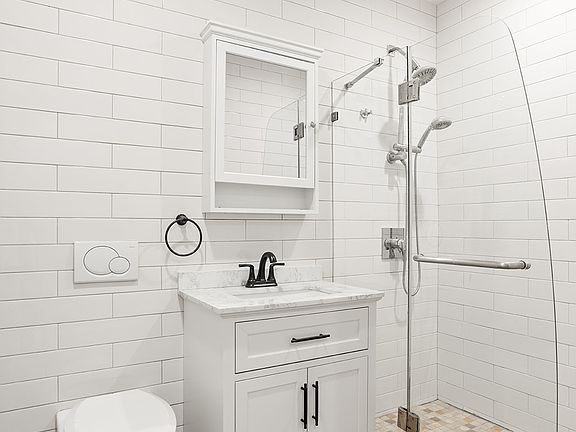 4th image of 1810 Astoria Blvd APT 3A