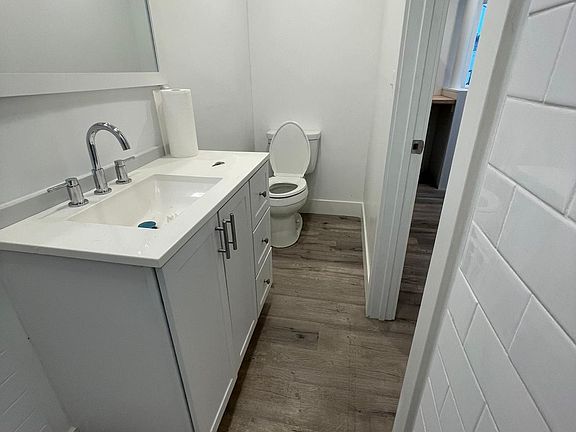 4th image of 1618 S Elderberry St #3