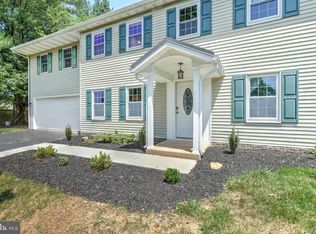 6437 Leader Dr, York, PA 17407