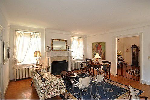 1st image of 534 Pembroke Ave