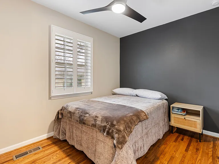 208 Hardison Ave — Photo 21