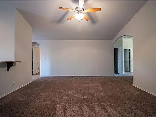 10427 S James St — Photo 17