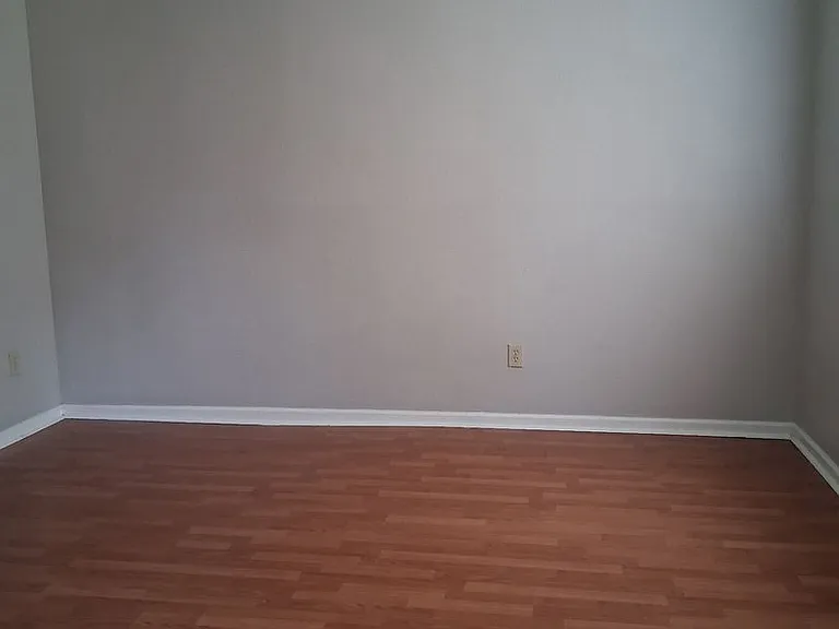 318 Idlewild St — Photo 4