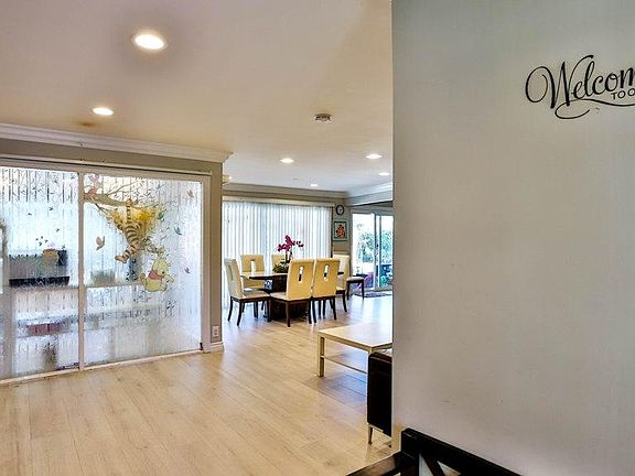 4th image of 9581 Royal Palm Blvd