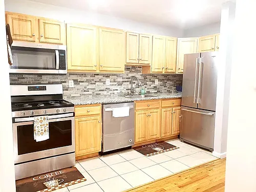214 New York Ave #2 Photo 1