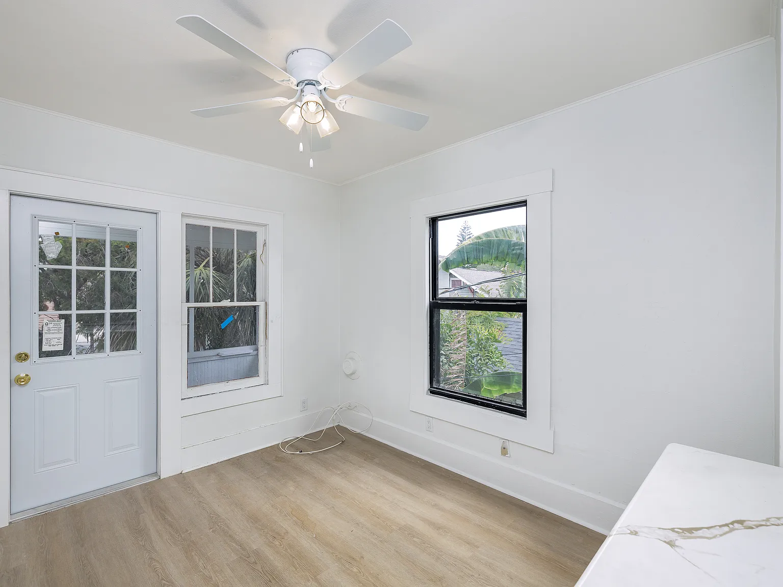 2 bed, 700 sqft, $2,525 — Photo 4