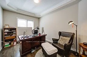 11 Farnham Dr — Photo 9