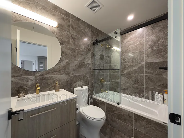 3800 Capozzi Rd #806 — Photo 11