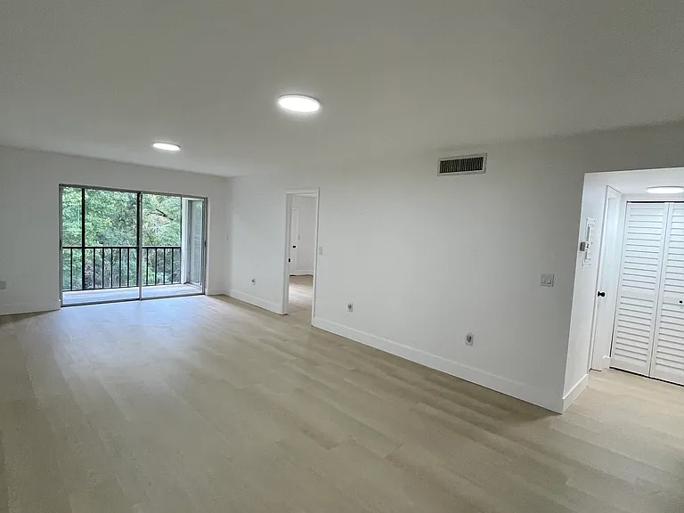 106 Palmetto Ct #106 — Photo 12