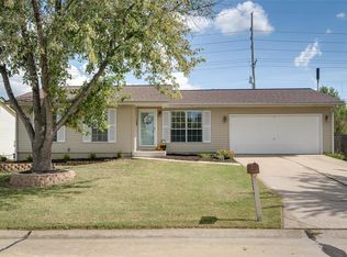 1334 White Hawk Dr, O'Fallon, MO