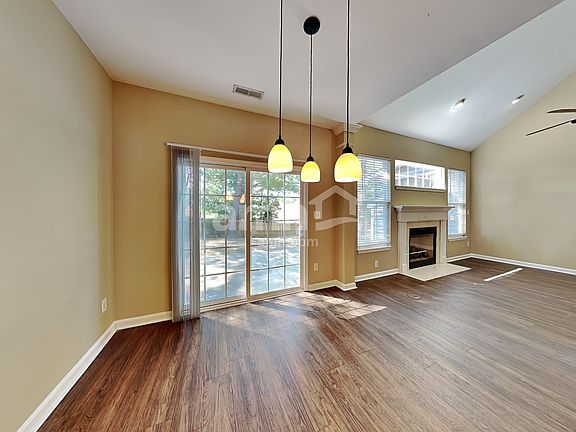 5th image of 636 Long Melford Dr