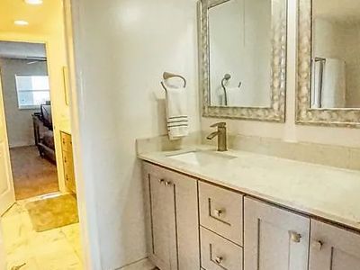 2829 NE 33rd Ct APT 404, Fort Lauderdale, FL, 33306