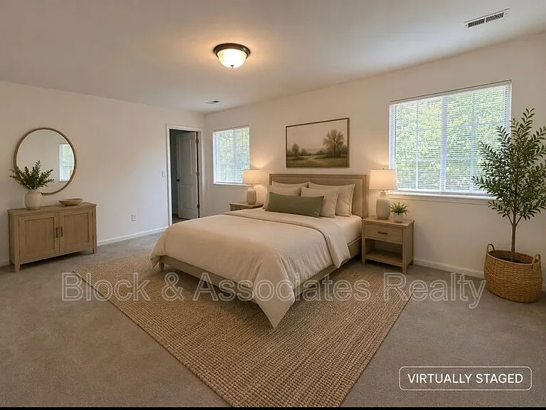 3723 Shepway Loop — Photo 6