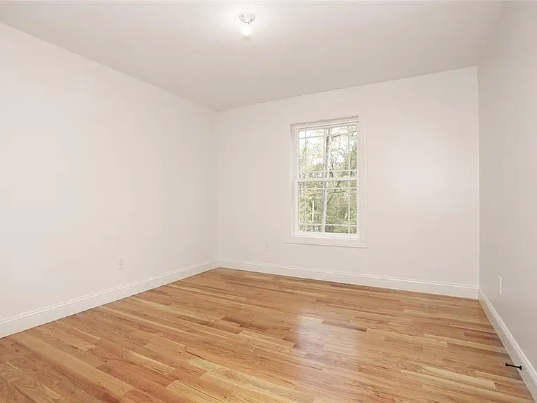 1097 Route 211 W — Photo 15