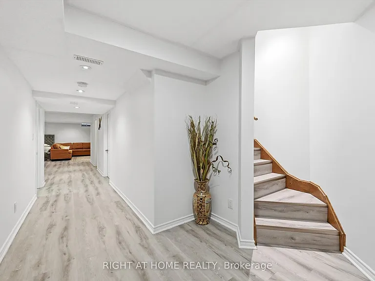 456 Valridge Dr — Photo 31