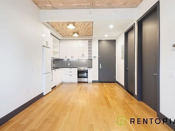 3rd image of 889 Bushwick Ave #608