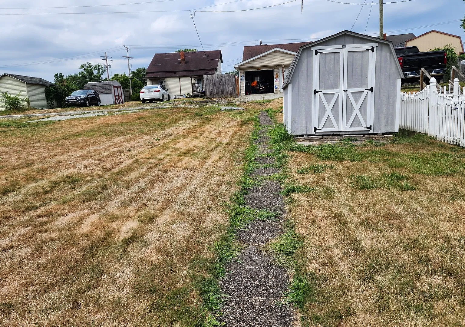Available NOW! 1 Bed 1 Bath Home — Photo 4