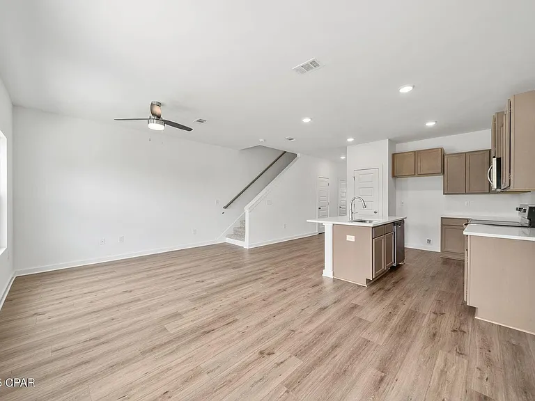 5878 Tyndall Pl — Photo 9
