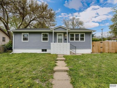 6052 Park Lane Dr, Omaha, NE, 68104