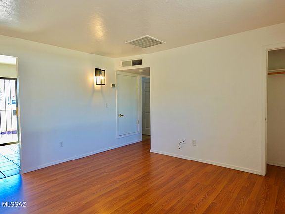 4th image of 350 N Silverbell Rd APT 116