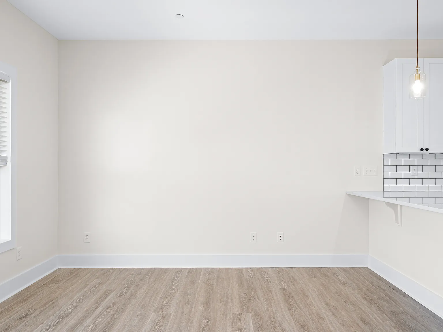 2 bed, 2.5 bath, 1181 sqft, $1,650 — Photo 3