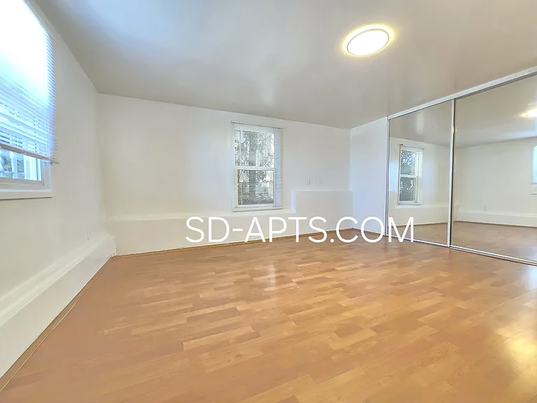3926 1/2 California St — Photo 41