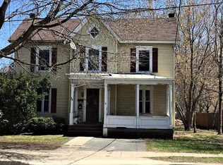 68 Oak St, Plattsburgh, NY 12901
