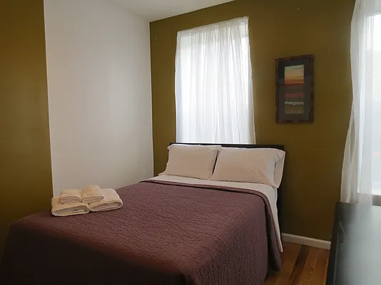 Rented by Uptown Flats LLC | media 8