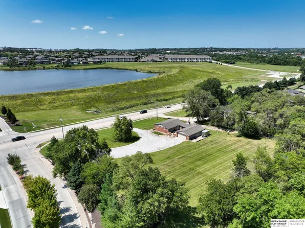 1201 N 192nd St, Elkhorn, NE 68022