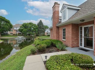 5606 Chesapeake Dr, McHenry, IL 60050