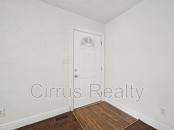5th image of 428 Melville Rd