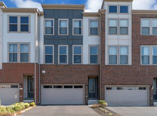 24510 Laurel Thicket Ter, Sterling, VA 20166