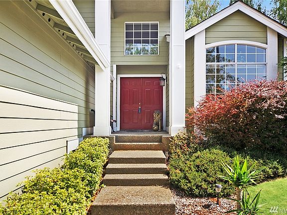 5th image of 3907 45th Ave NE