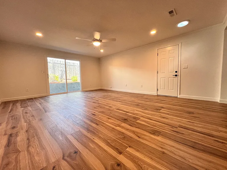 6946 Cowles Mountain Blvd — Photo 12
