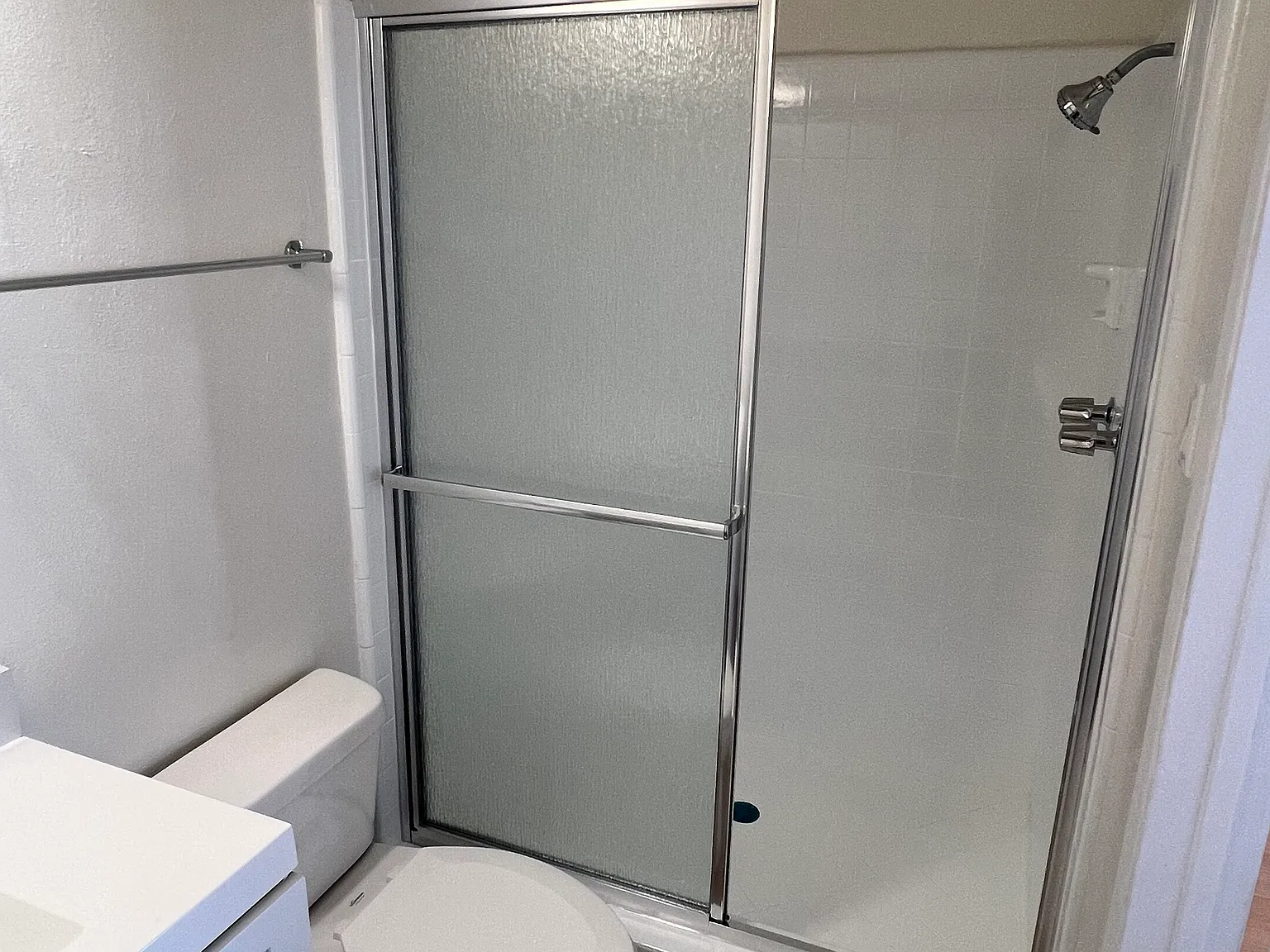 2 bed, 900 sqft, $2,345 — Photo 3