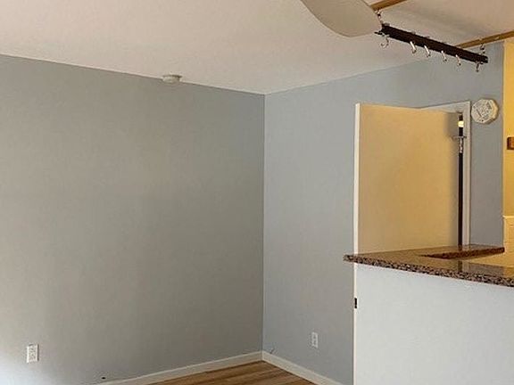 3rd image of 39 E 7th St APT Bf