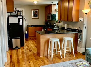 3273 W Armitage Ave #3R, Chicago, IL 60647