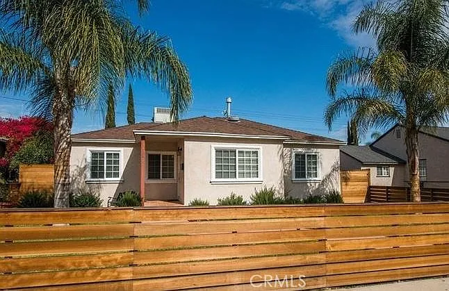 17827 Burbank Blvd — Photo 26