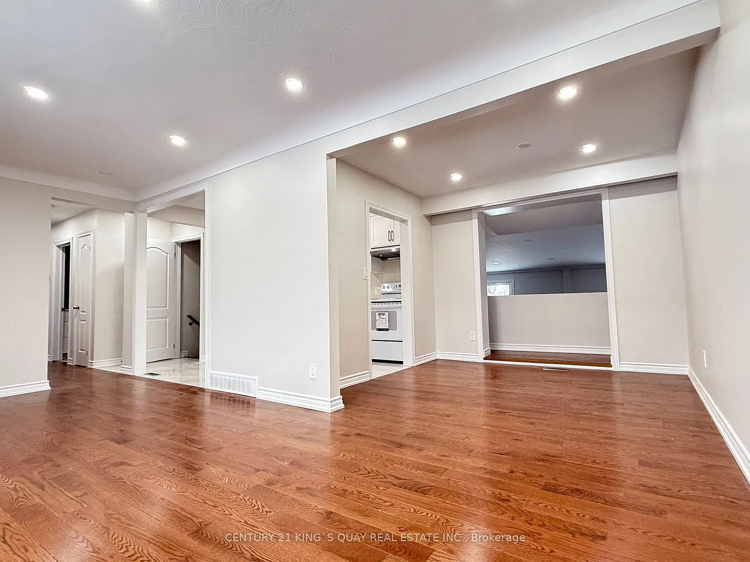 3 bed, $2,200 — Photo 3