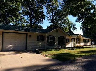 230 Jackson Ridge Rd, Eureka Springs, AR 72631