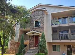 2120 Ridge Dr APT 32, Saint Louis Park, MN 55416