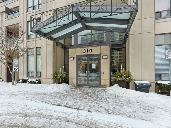 310 Red Maple Rd #211, Richmond Hill, ON L4C 0T7